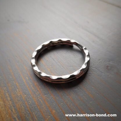 25mm Ripple Split Ring